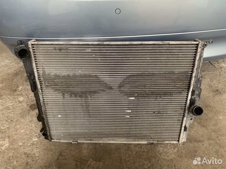 Радиатор на BMW е90