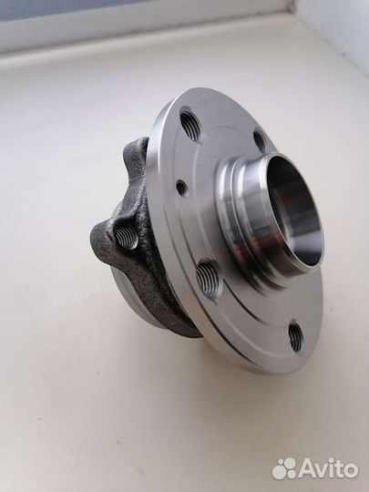Ступица с подшипником
