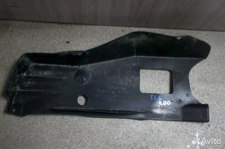 Защита бампера задняя левая Toyota Land Cruiser