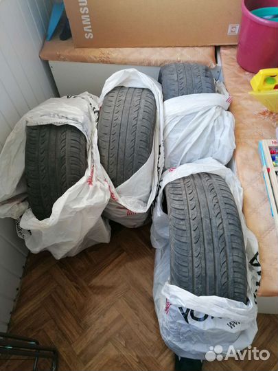 Apollo Acelere 20.5/5 R16