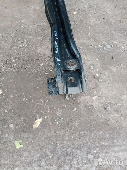 Усилитель заднего бампера фольксваген тигуан 2