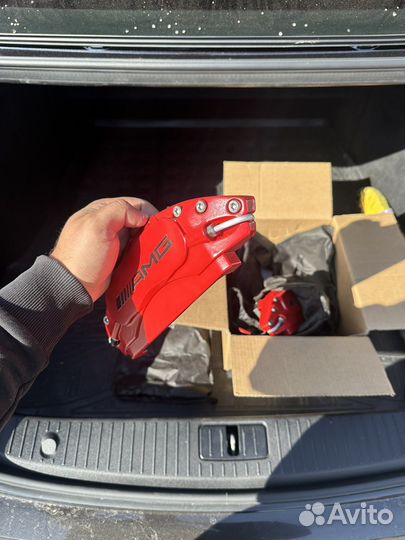 Накладки на суппорта amg