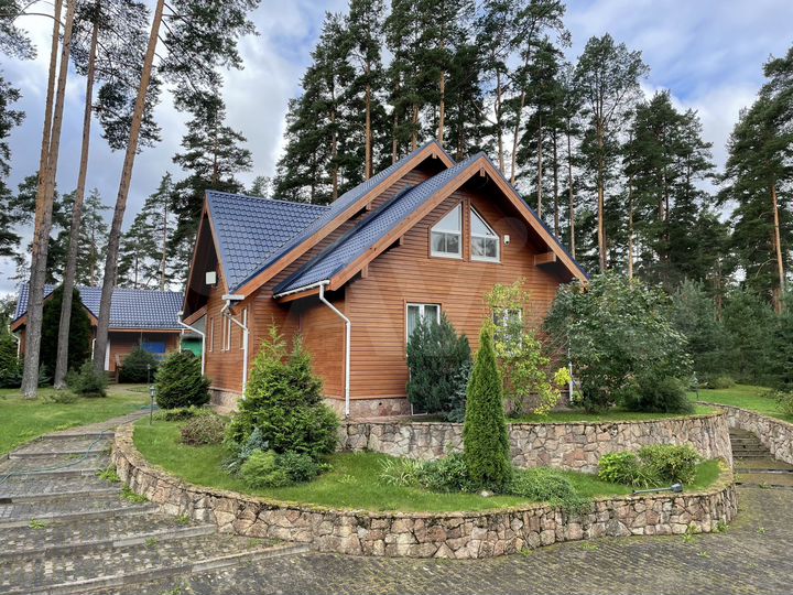 Коттедж 217 м² на участке 30 сот.