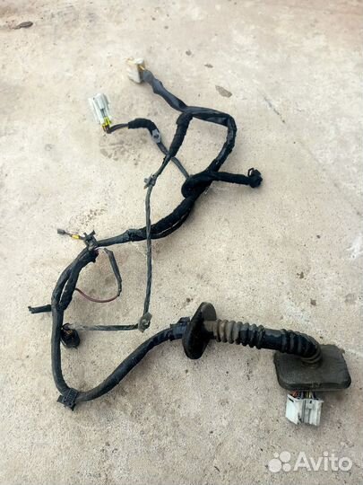 Проводка двери передняя правая Volvo S40