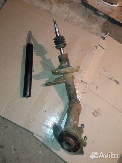 Передняя правая стойка daewoo nexia