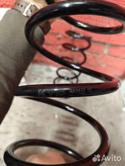 Пружины передние Renault Duster 2.0 перед