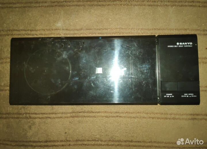 Портативный проигрыватель винила Sanyo