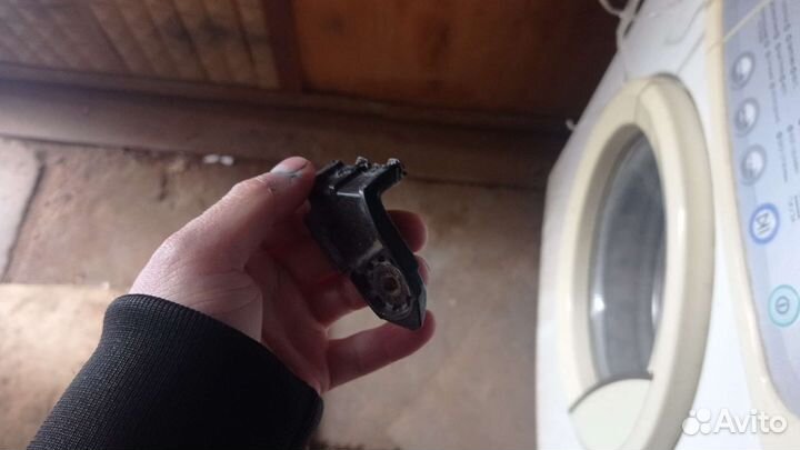 Mitsubishi lancer cedia фара правая