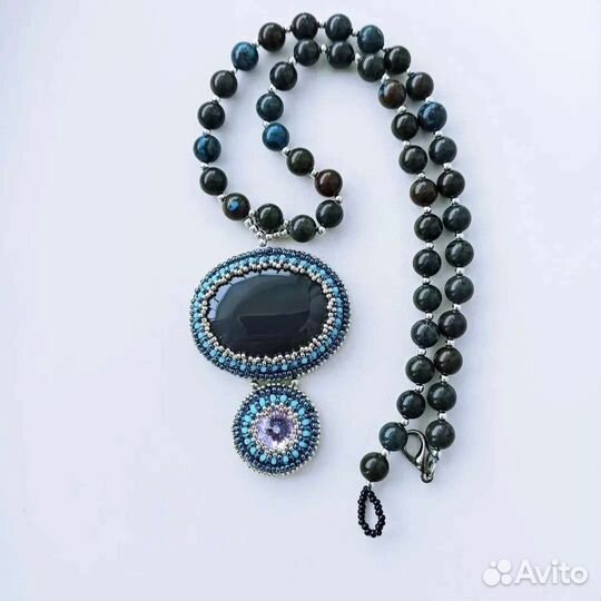 Классическая подвеска с камнем