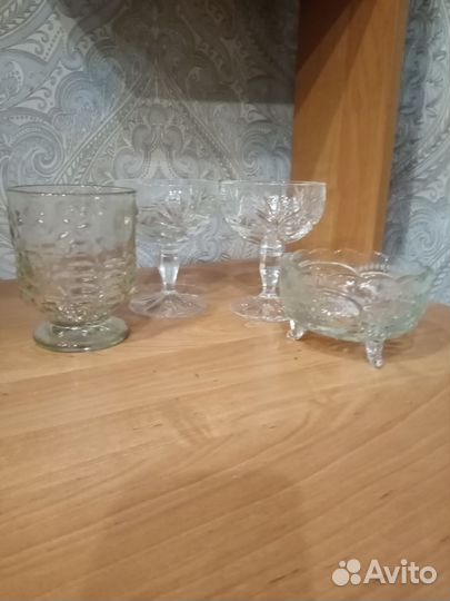 Вазы на ножках(2 хрустальные)