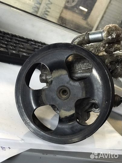 Насос гур Toyoda 32100