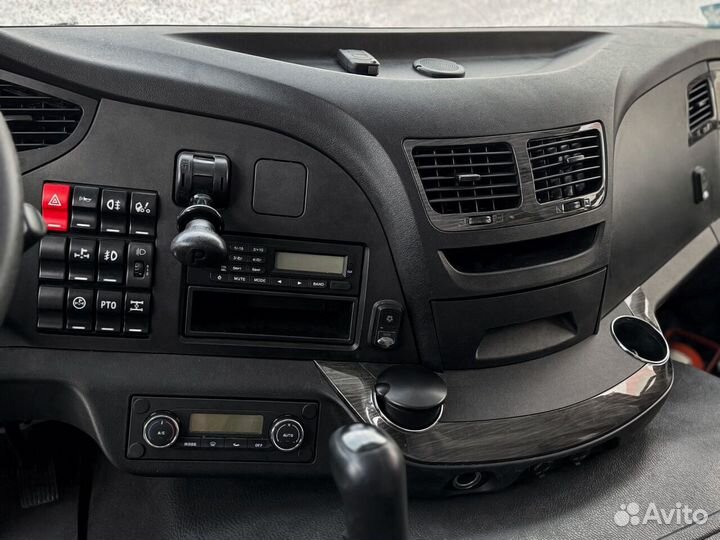 Бортовой грузовик FAW J6P с КМУ DongYang, 2024