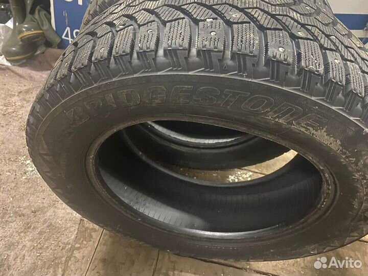 Bridgestone Blizzak Spike-01 195/60 R15 88T