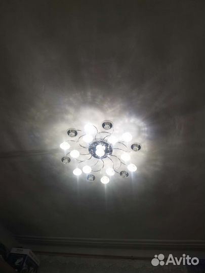 Люстра потолочная светодиодная с пультом
