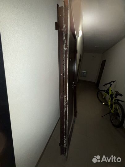 Дверь входная металлическая