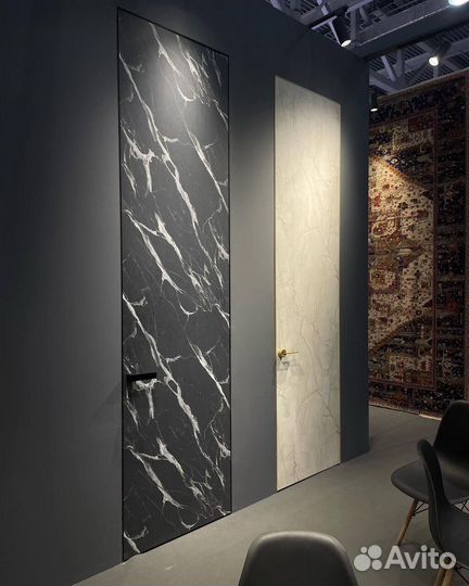 Скрытая дверь под дизайн