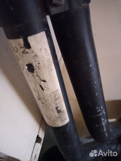 Глушитель новый оригинальный 124мерседес