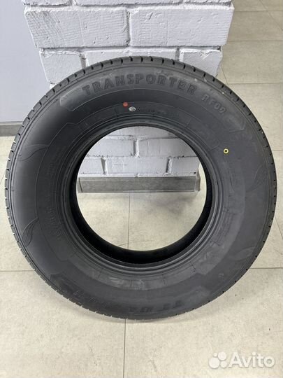 Tracmax Transporter RF09 215/75 R16C 111R