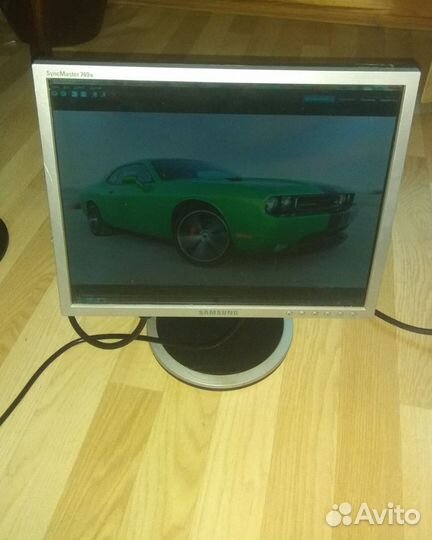 Монитор Samsung 17 поворотный