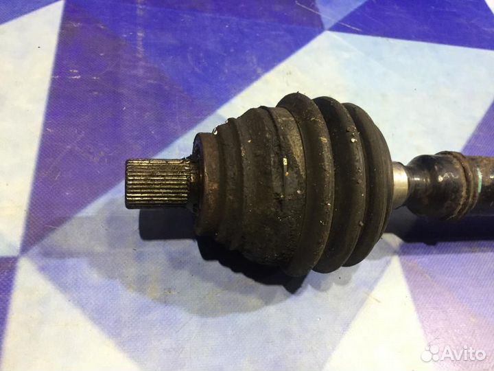 Привод передний правый Фольксваген Джетта 1К