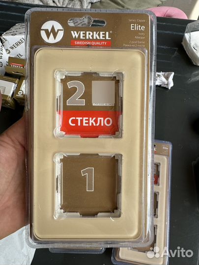 Рамки для розеток и выключателей Werkel Elite