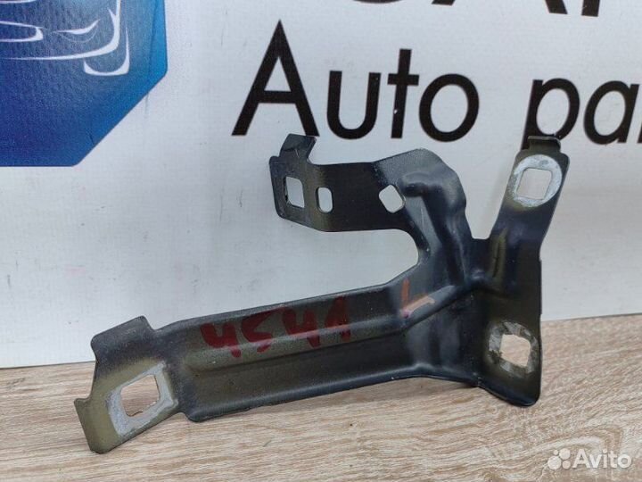 Кронштейн крыла левый Bmw 3 F30 N20B20 2012