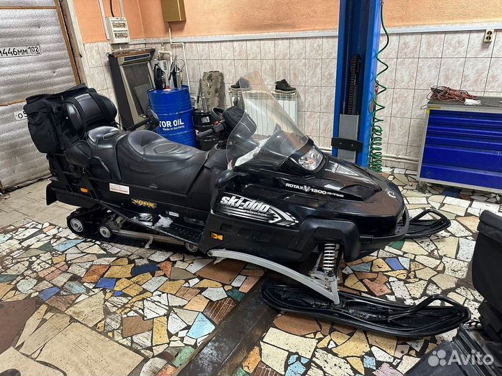 BRP Ski-Doo Expedition 1300