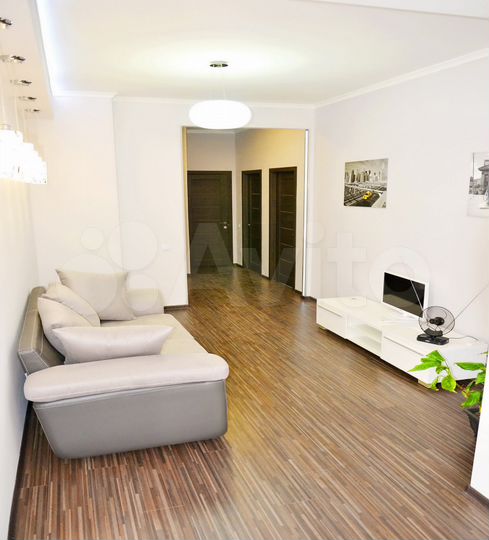 2-к. квартира, 57 м², 6/10 эт.