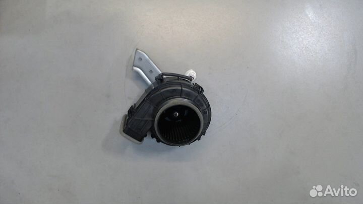 Двигатель отопителя Toyota Venza 2020, 2021