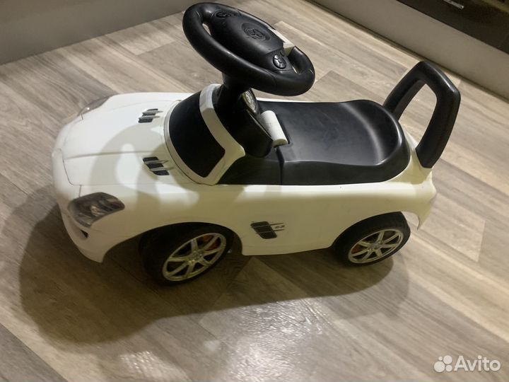 Машинка каталка mercedes