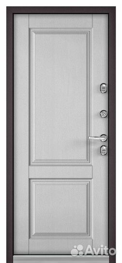 Дверь входная для частного дома