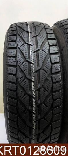 Tigar Winter 215/60 R17 96H