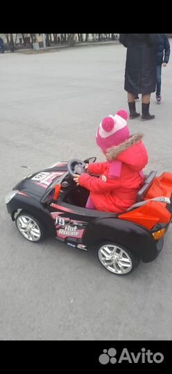 Электромобиль детский