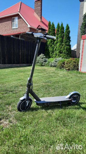 Электросамокат hiper Triumph X85