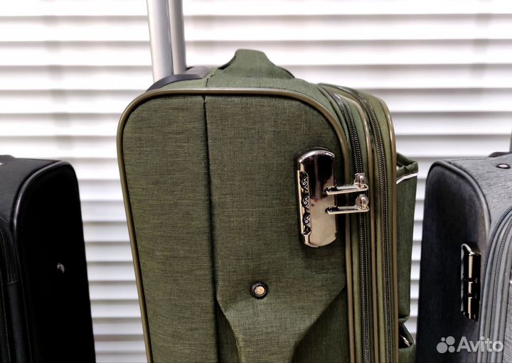 Ударопрочный Чемодан на 4-х съемных колесах