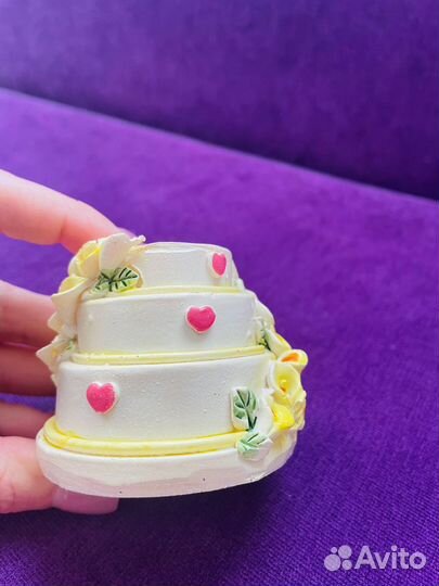 Подставка под зубочистки в виде торта