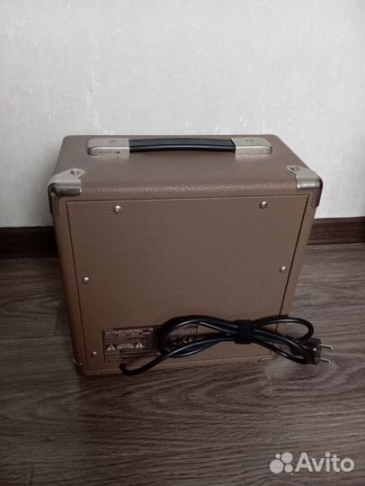 Гитарный комбоусилитель Fender Acoustasonic 15