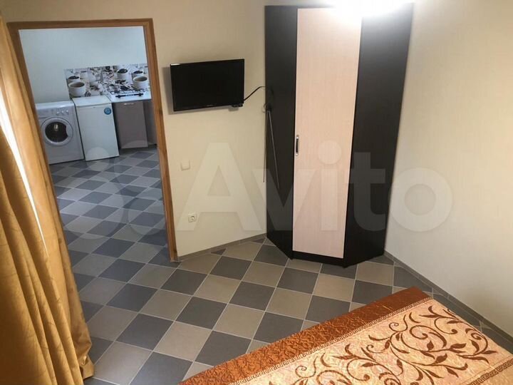 Коттедж 33 м² на участке 10 сот.