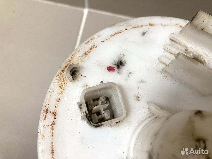 Насос топливный Kia Rio / Hyundai Solaris