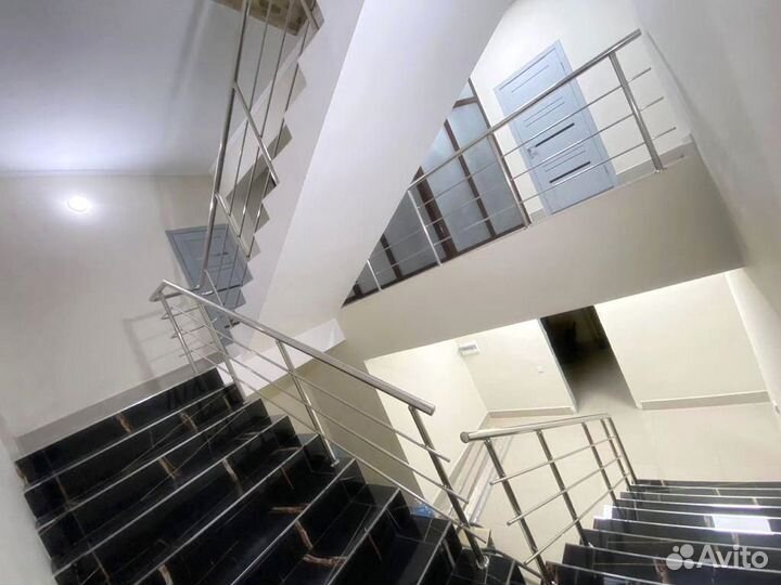 Ограждения, перила лестниц