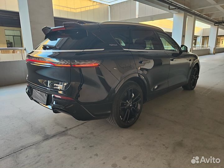 Voyah Free 1.5 AT, 2023, 10 000 км