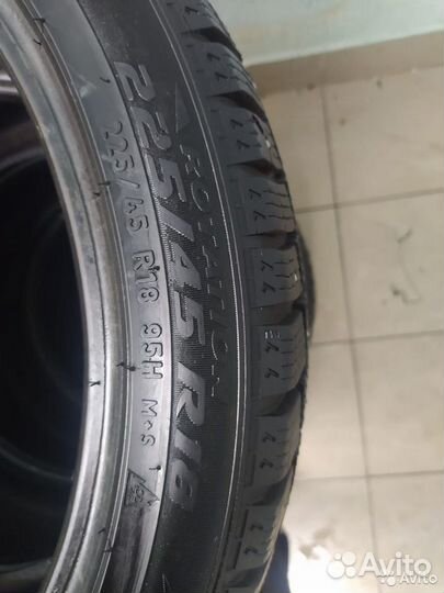 Pirelli Ice Zero 225/45 R18