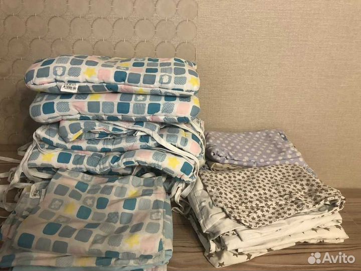 Постельные принадлежности в детскую кроватку