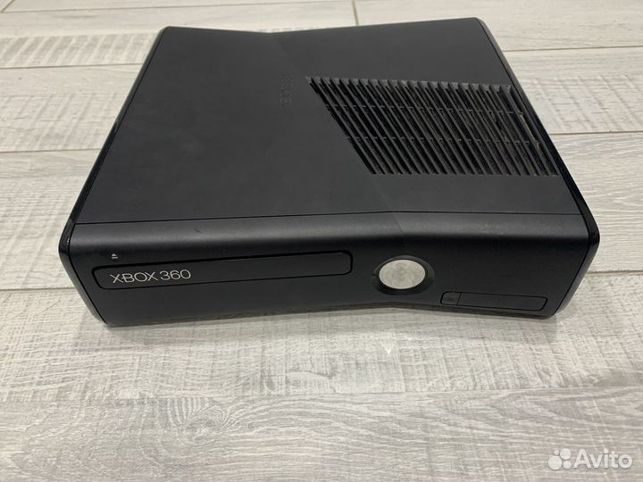 Xbox 360 slim