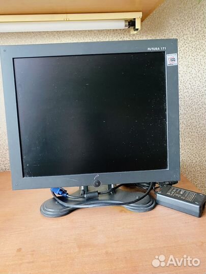 Монитор Samsung futura 171