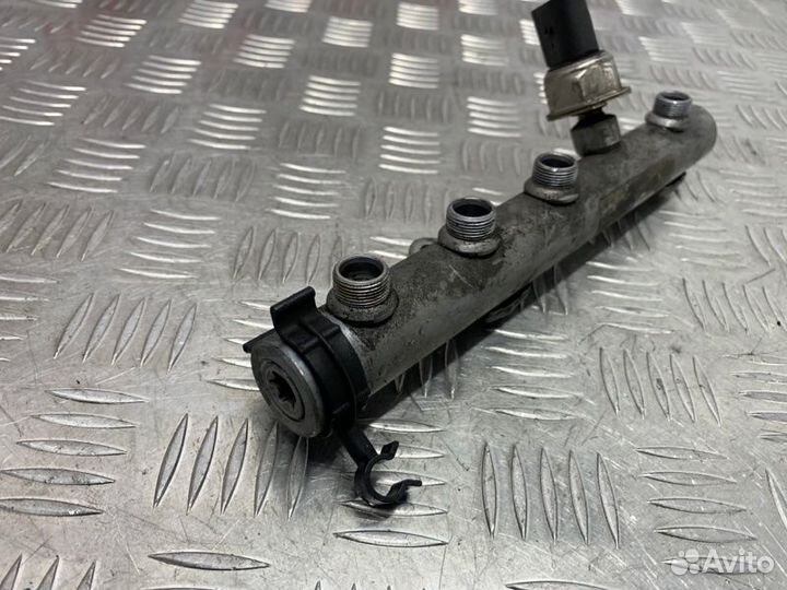 Рампа топливная Audi Q7 4LB BUG 2009