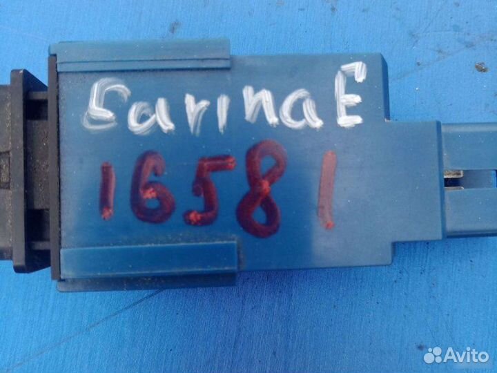 Кнопка подогрева стекла задняя Toyota Carina E