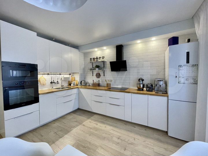 2-к. квартира, 63 м², 5/9 эт.