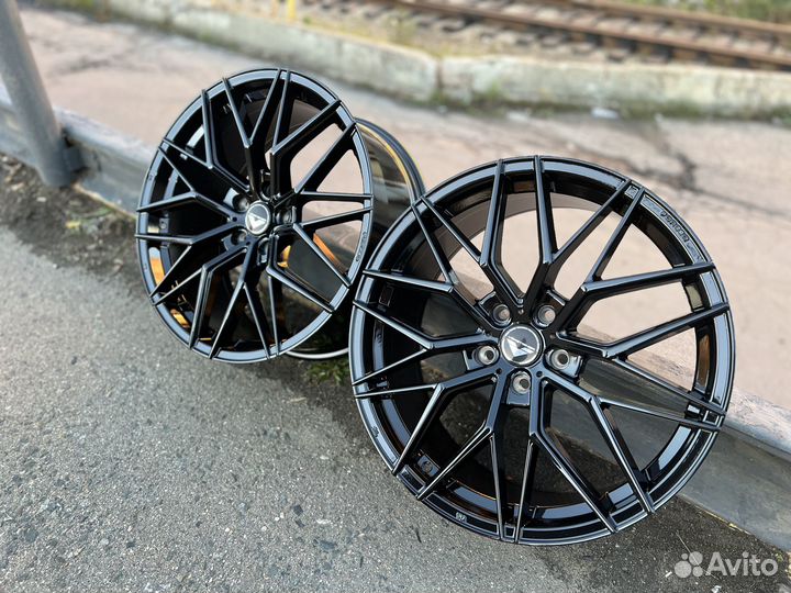 Разноширокие диски Vf107 GB R19 5-120 BMW F30/E90