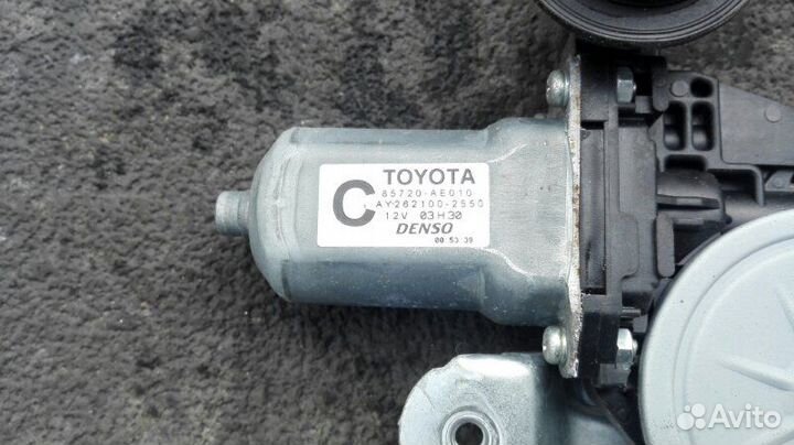 Стеклоподъемник задний правый Toyota Camry V40 2.4